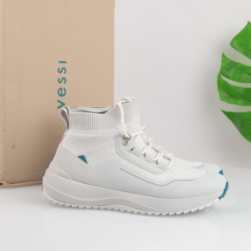 Vessi Womens Stormburst High Top Boot Size 10 Waterproof White Gray Sneaker Shoe